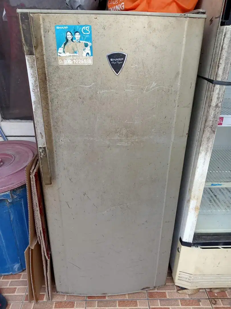 KULKAS SHARP 1 PINTU