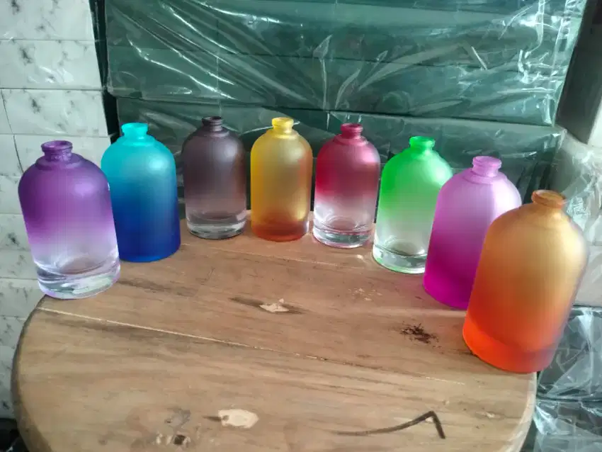 Menerima colouring dan printing botol parfum