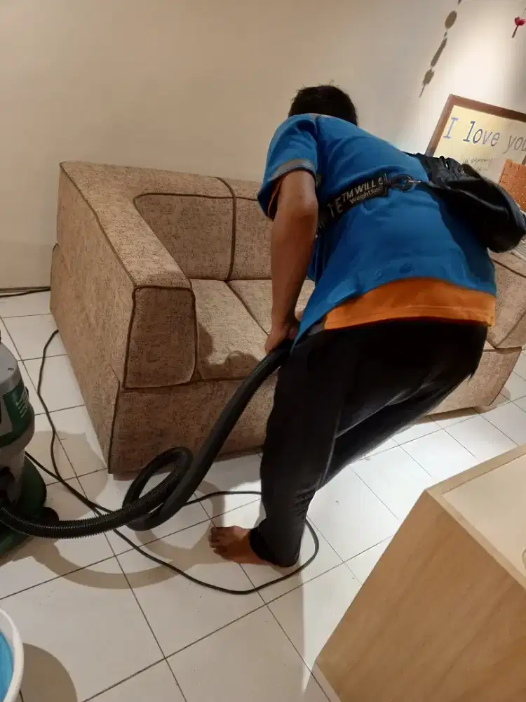 Jasa cuci springbed, sofa, karpet, dll