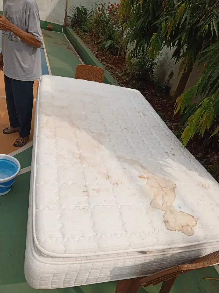 Jasa cuci sofa,kasur,jok mobil dll.