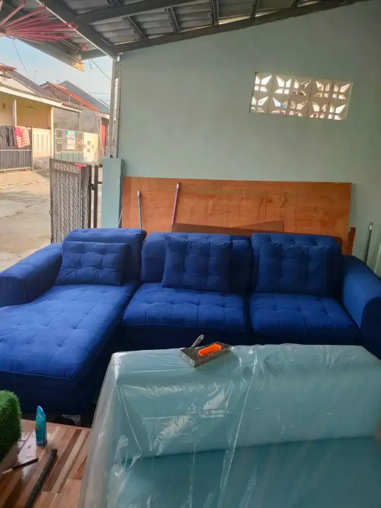 Service sofa dan costume