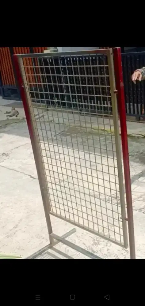 Rak Display Mundo Jaring Wiremesh Stainless Steel