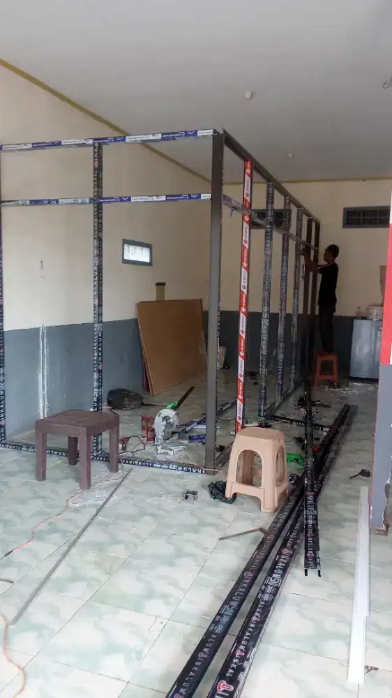 buat partisi kaca almanium murah