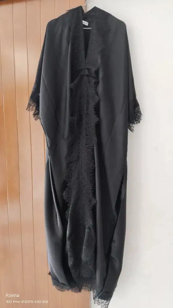 KAFTAN CREDENZA BARU