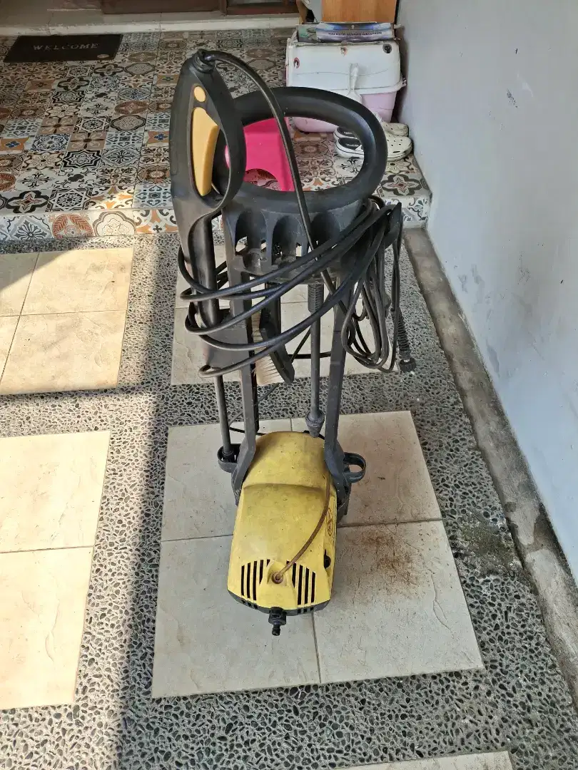 Mesin cuci mobil