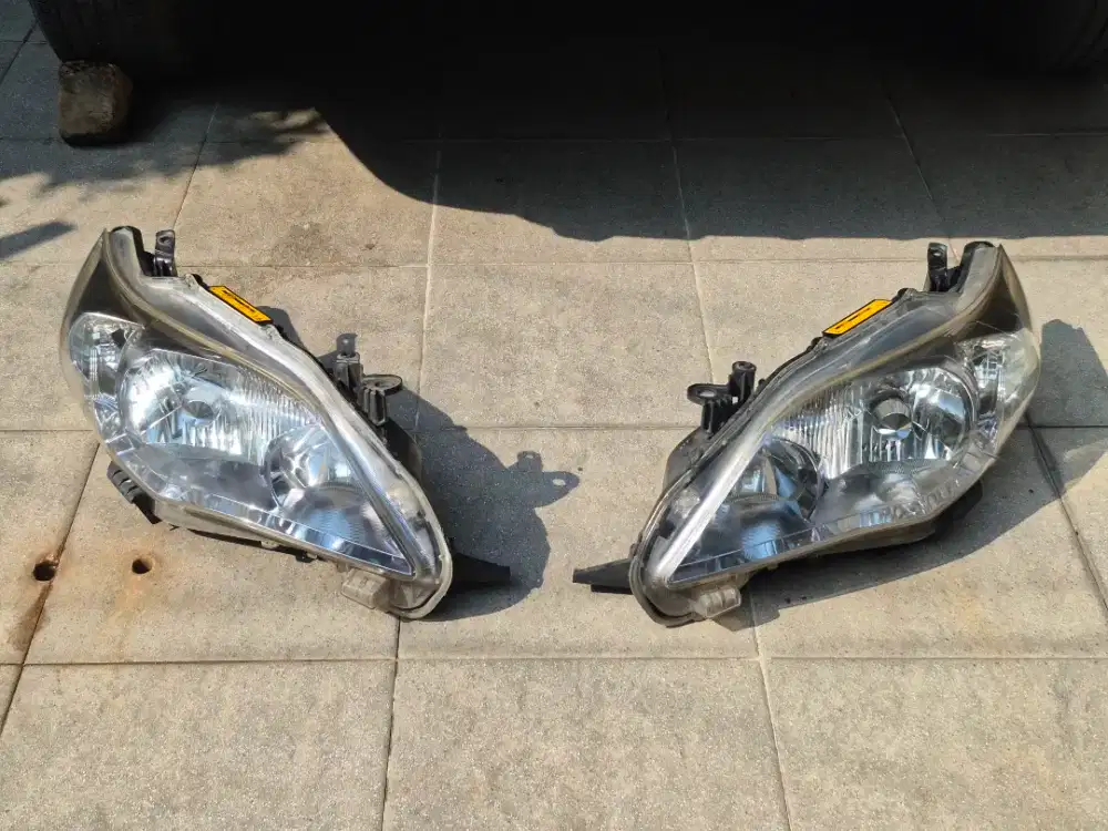 headlamp altis v 2012 lampu depan