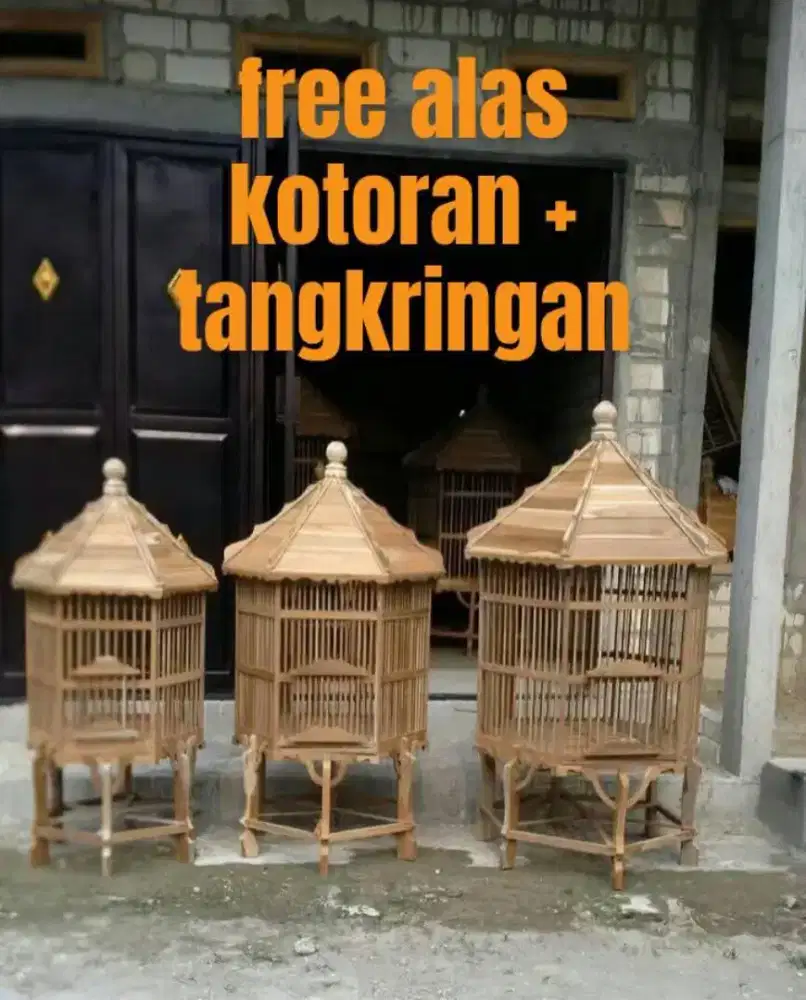 Kandang ay bekisar dan ayam hutan hijau