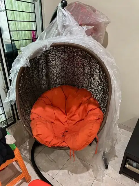 Kursi goyang informa