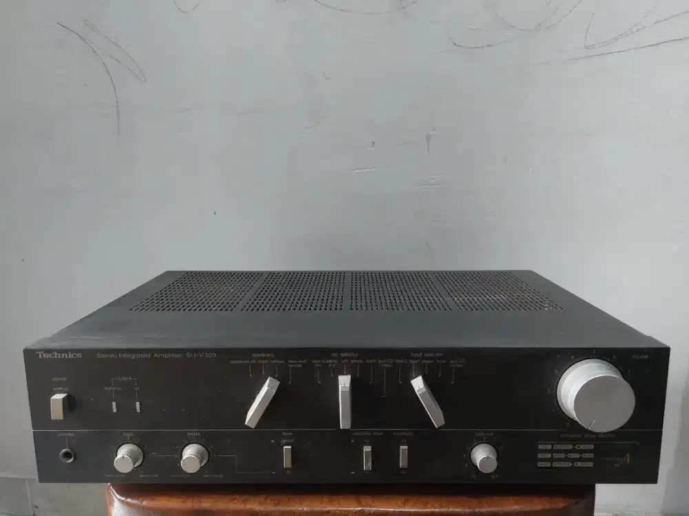 Ampli Technics SU-V 303
