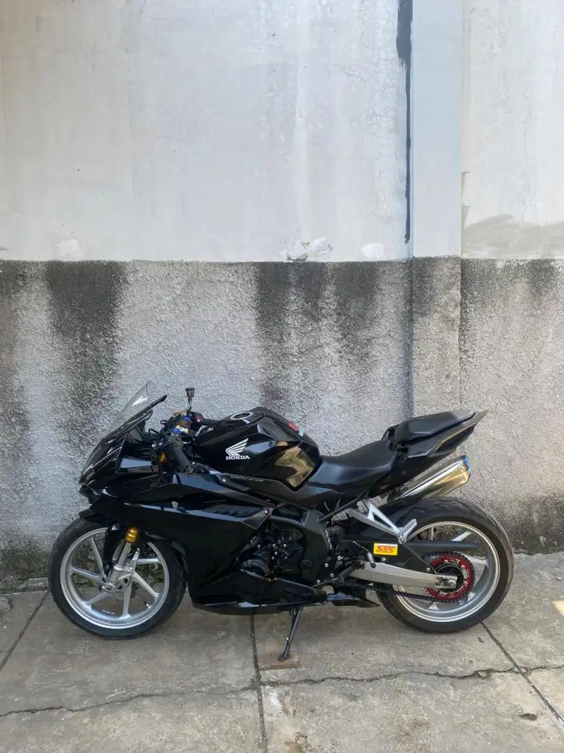 MOTOR CBR 250 RR