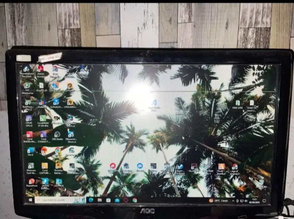 MONITOR AOC 20 INC BEKAS