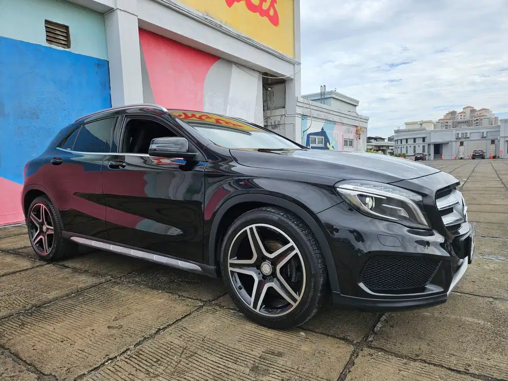 Mercedes-Benz GLA 200 AMG 2015