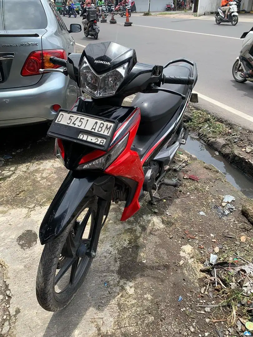 Honda Supra x 125 tahun 2018