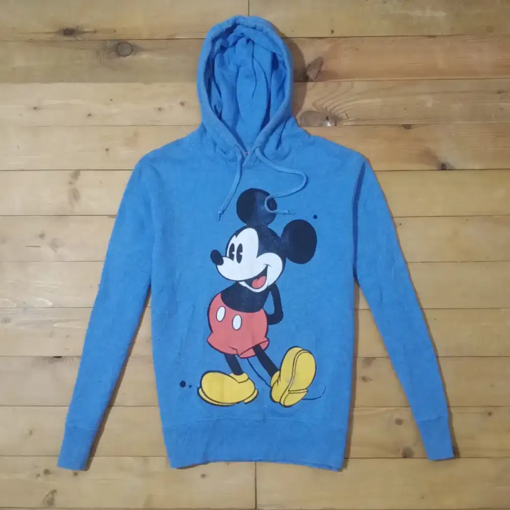 Uniqlo x Disney Mickey Mouse Sweater Hoodie