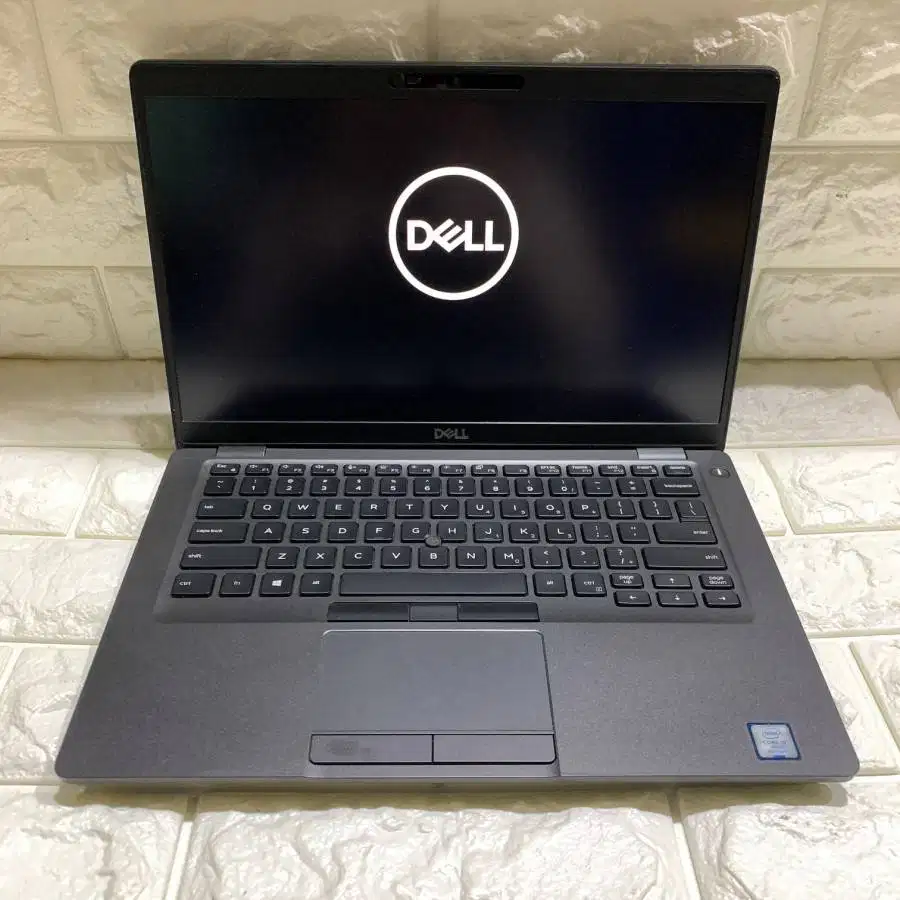 Laptop Dell Latitude 5400 Core i7 Gen 8 RAM 16/512GB D-RTA