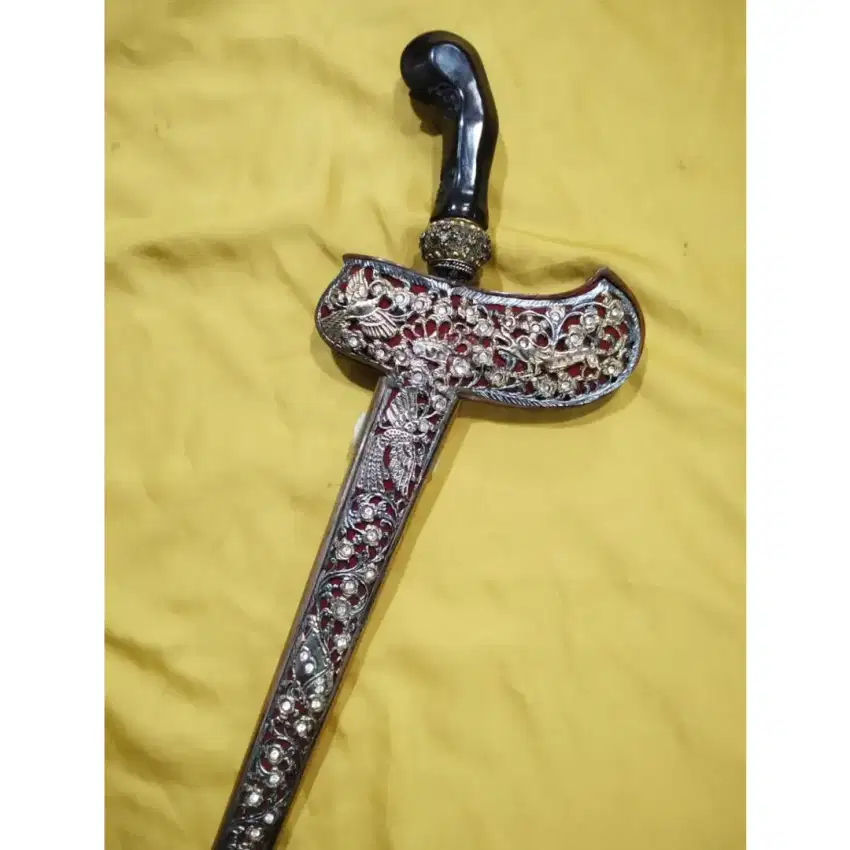 Keris pusaka sepuh keramat jaran guyang langka kuno tua