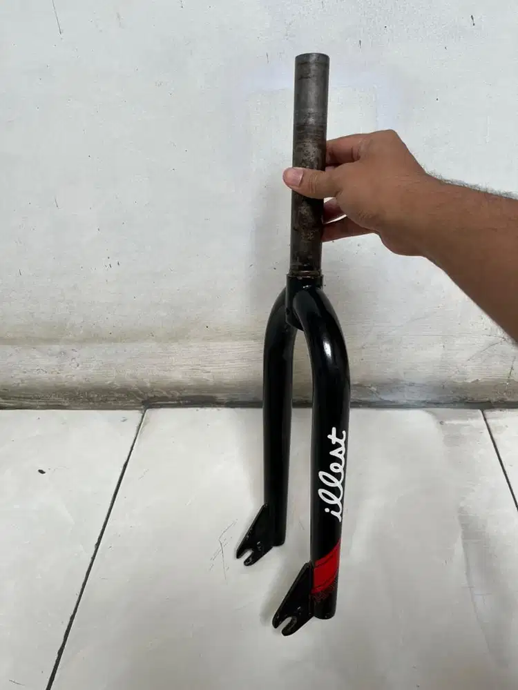 Fork BMX thrill fiery