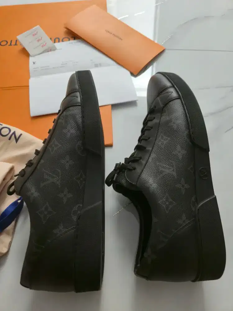 Sepatu Louis Vuitton Pria size 45