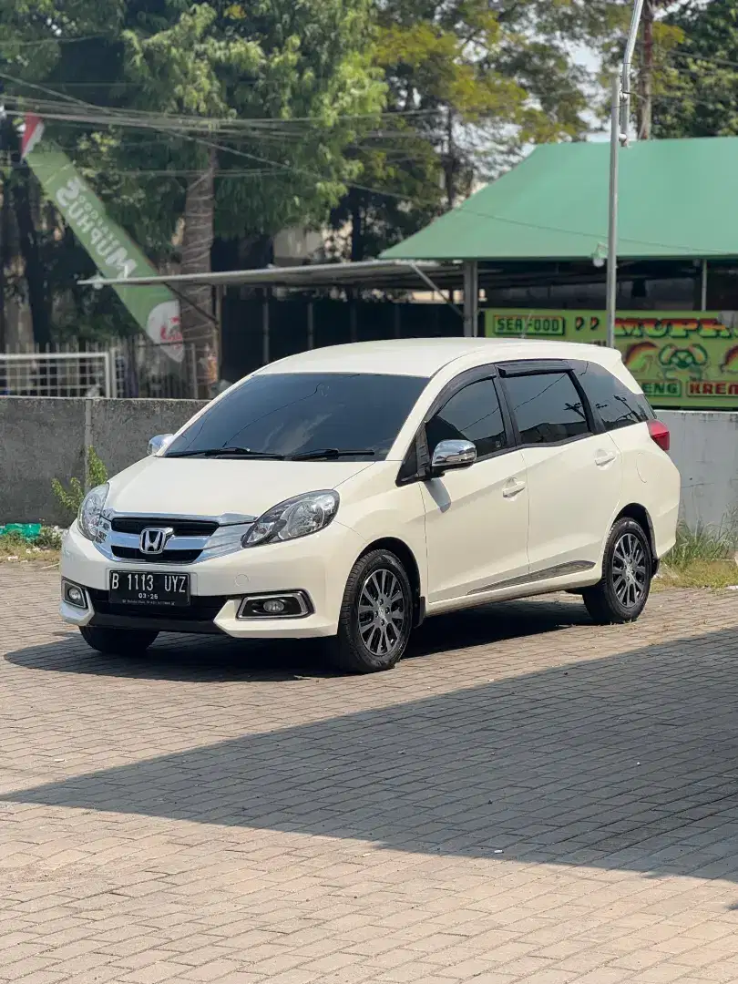 ( DP 5 JT ) MOBILIO E 2015 Prestige AT