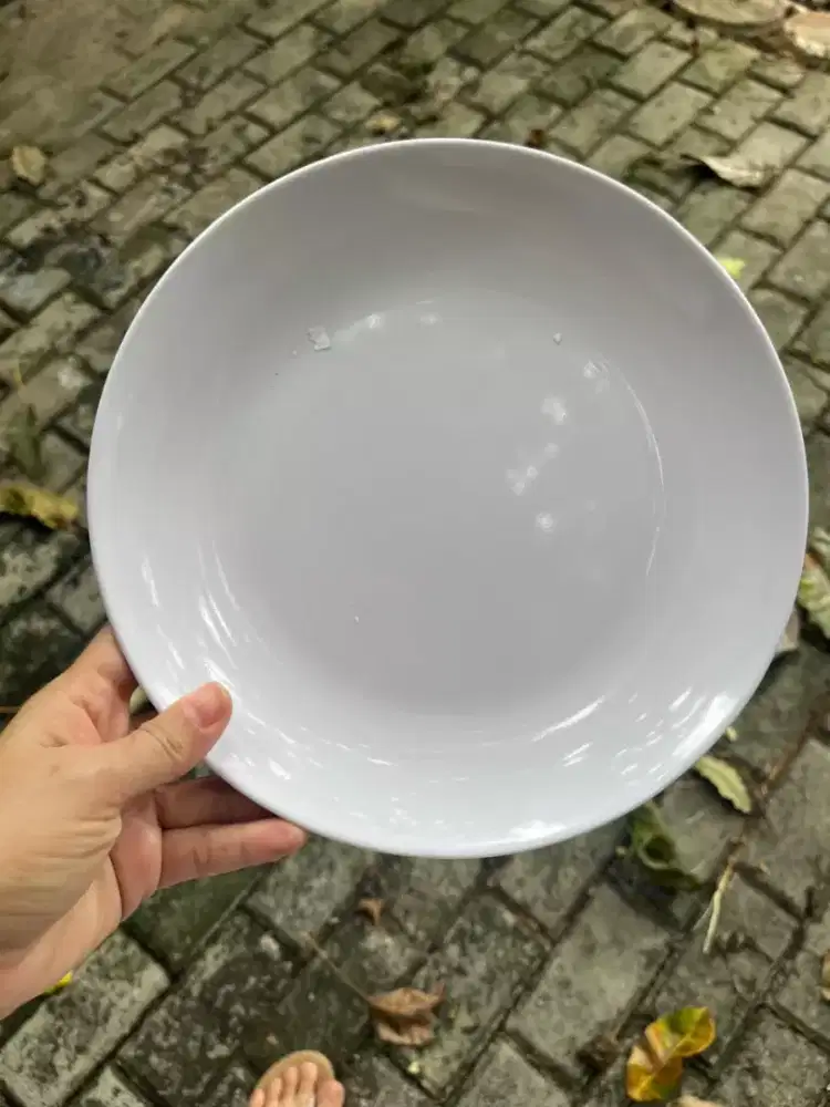 BARU Piring Putih Melamin 24cm