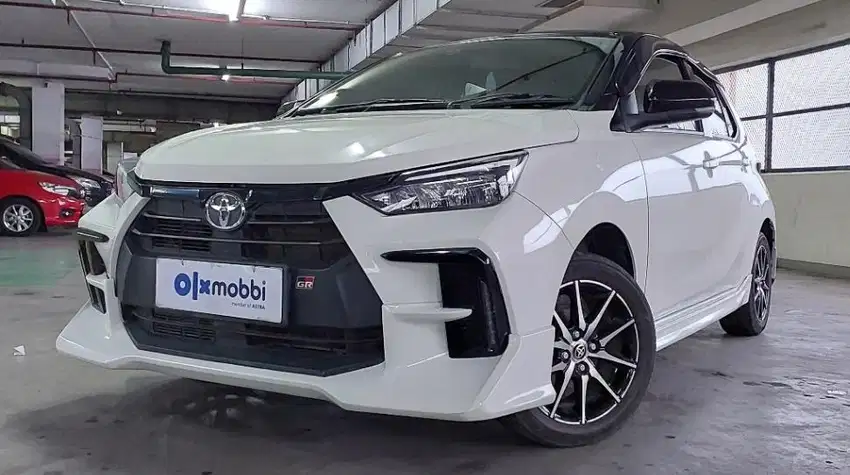 TDP 9,JT Toyota Agya 1.2 GR Sport Two Tone Bensin-AT 2023 Putih