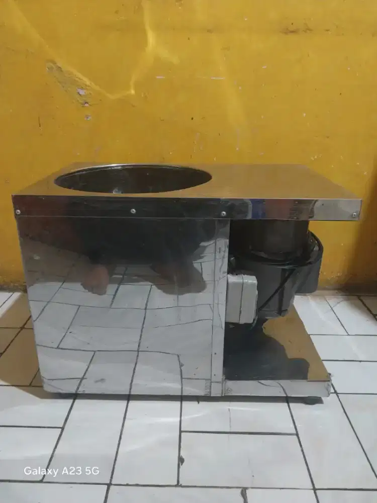 Mesin mixer roti/mie