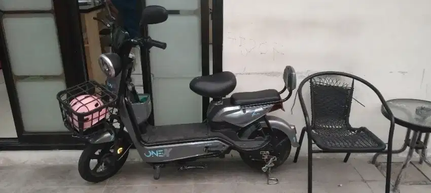 Sepeda listrik merk ION ONE X