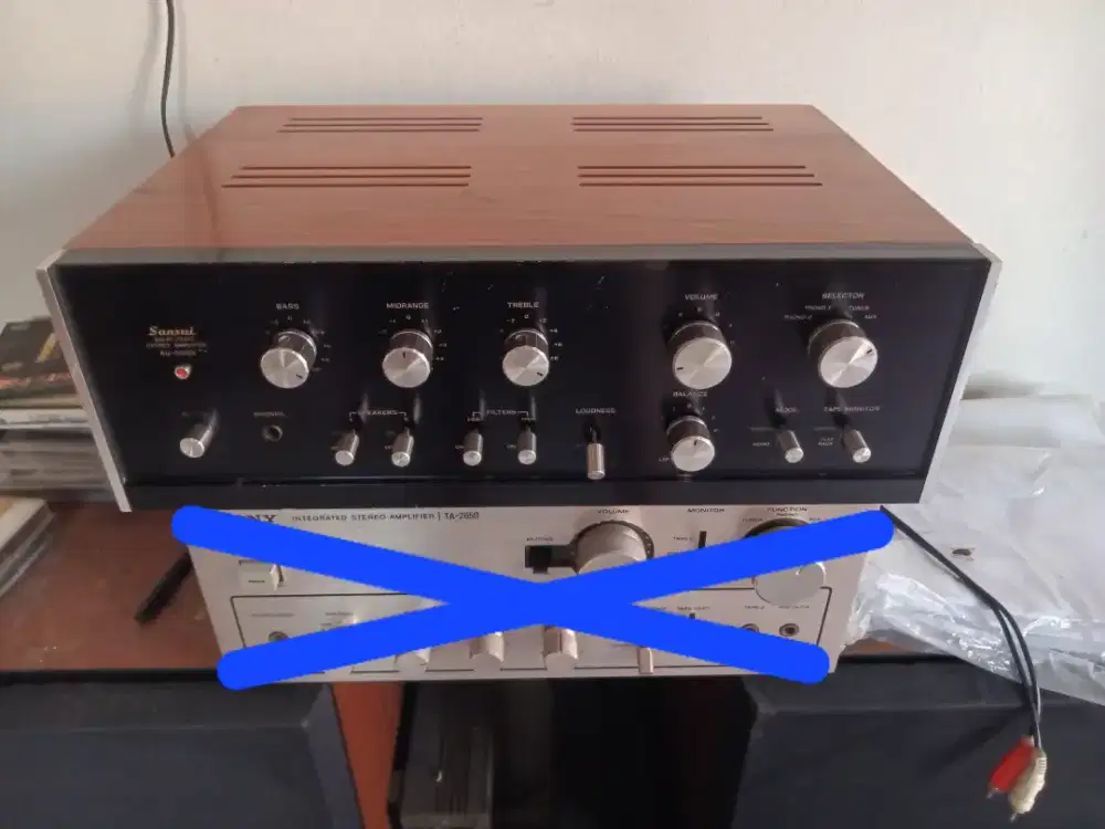 Sansui AU-555A by izumi japan