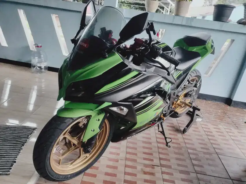 Kawasaki ninja 250 fi