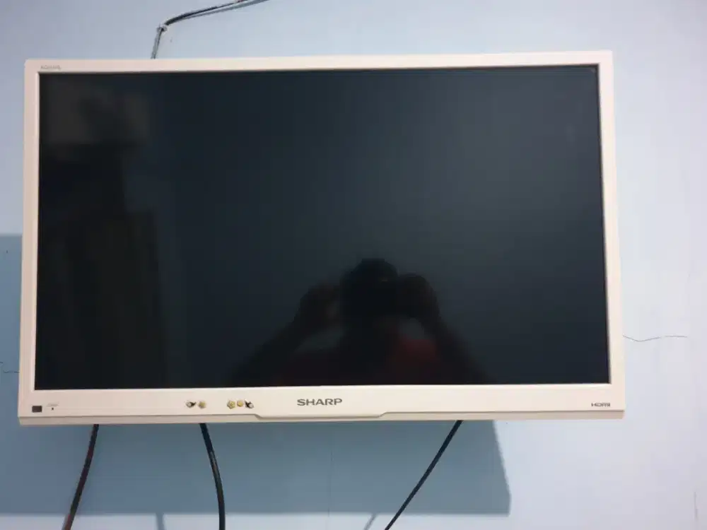 Tv led toshiba dan sharp
