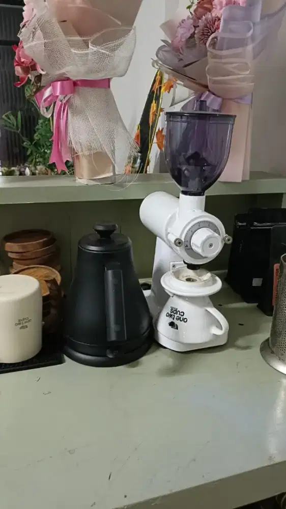 Coffee Grinder Machine (Manual brew)