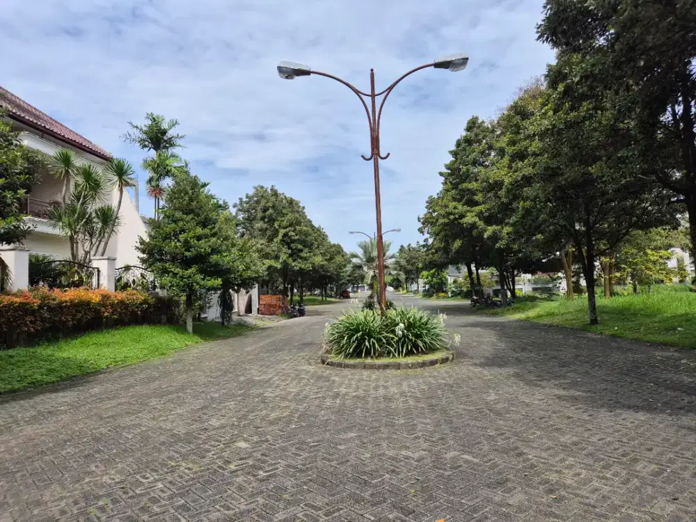 Tanah Kavling Kawasan Elite di Boulevard Araya Golf Malang