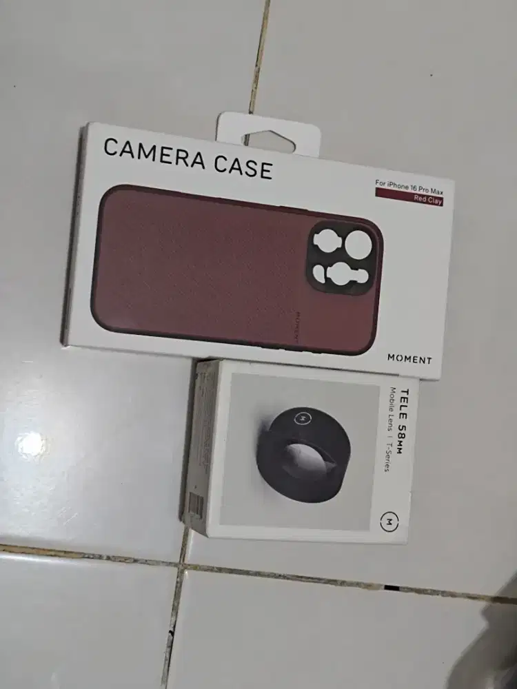 Case iPhone 16 Pro Max + Lensa Moment Tele 58mm (Preowned)