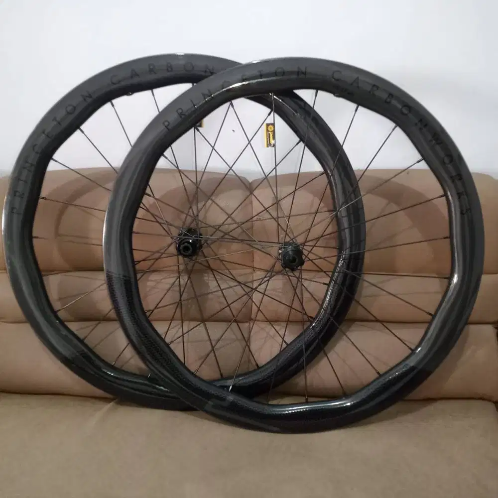WHEELSET ACM CARBON TYPE 4550 WHEELSET SEPEDA DISC BRAKE