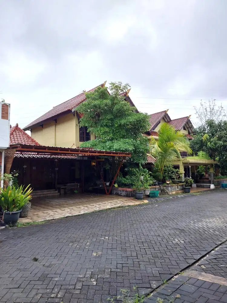Rumah Mewah dan Adem di Perumahan Merapi View