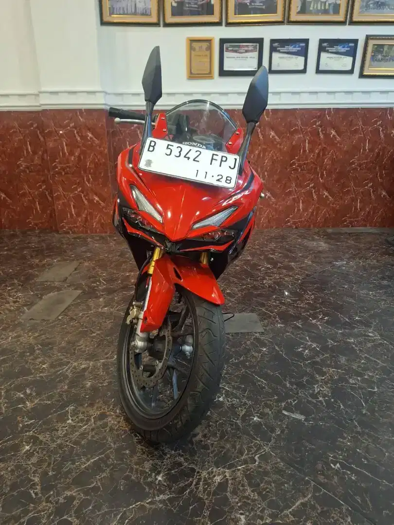 DP 0 CBR 150 2023 . BISA COD SE JABODETABEK