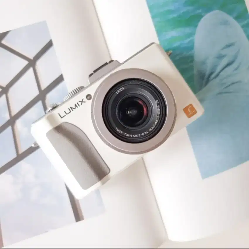 Lumix LX5 White Digital Camera