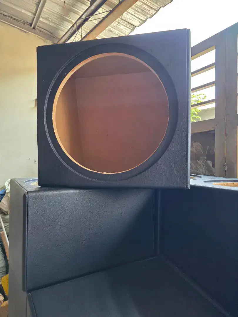 Box oskar model monitor 12inch