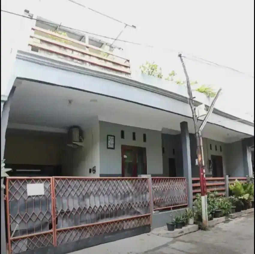 RUMAH MEWAH DI TAMAN GALAXY INDAH