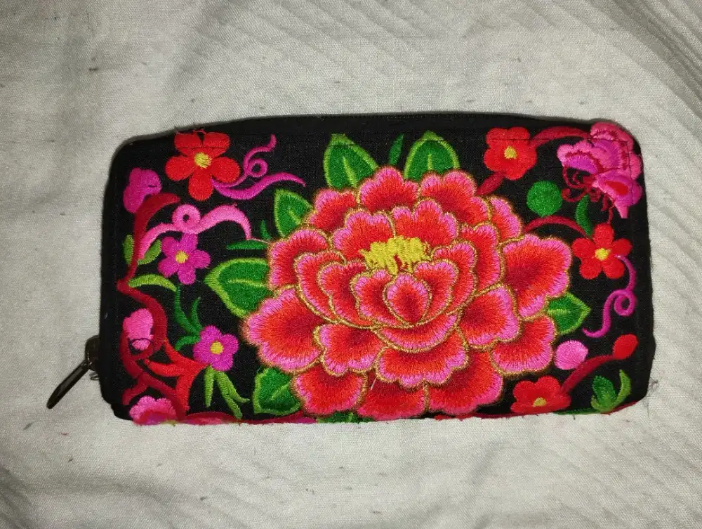 Dompet Thailand Motif Bunga