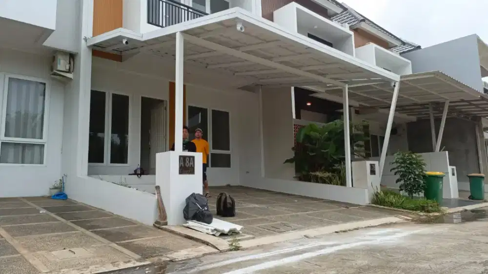 Kanopi talang dalam baja ringan terpasang