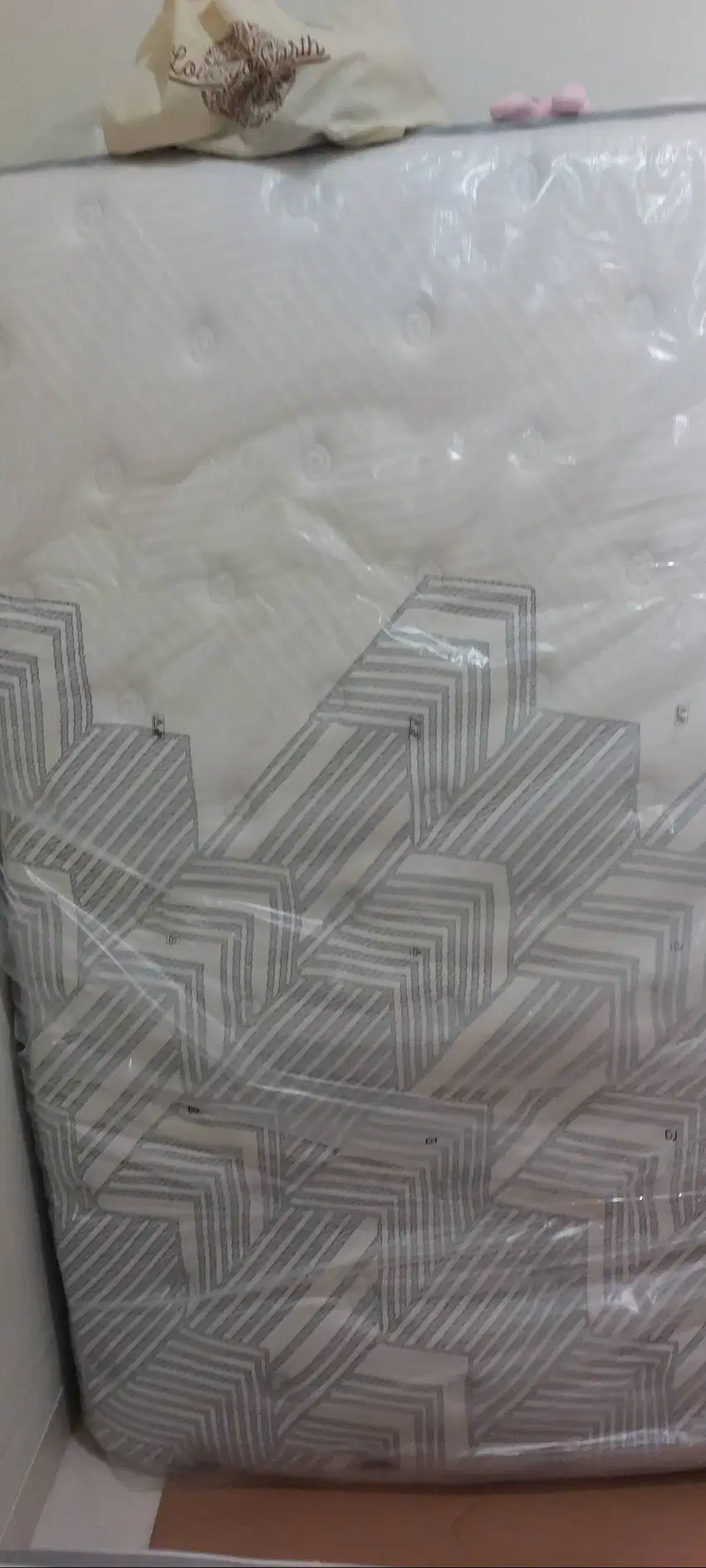 Kasur merk in the box ukuran 200x120x27cm