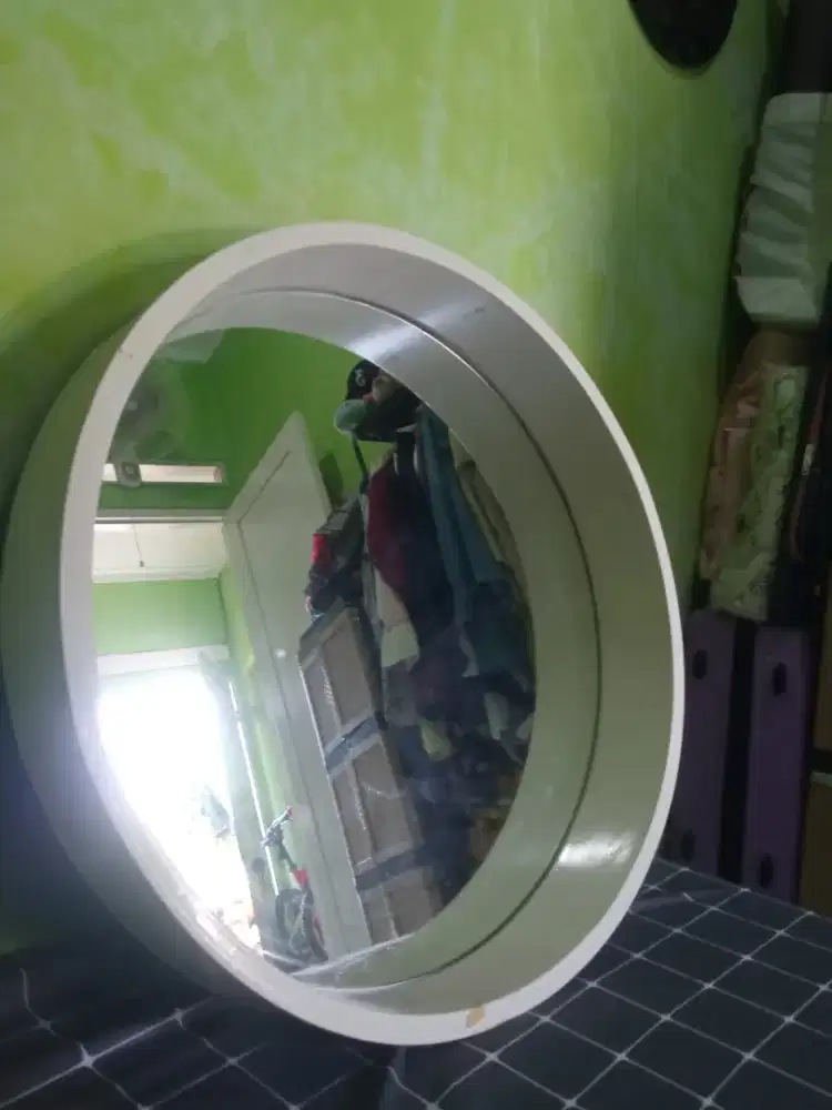 Cermin bulat aesthetic