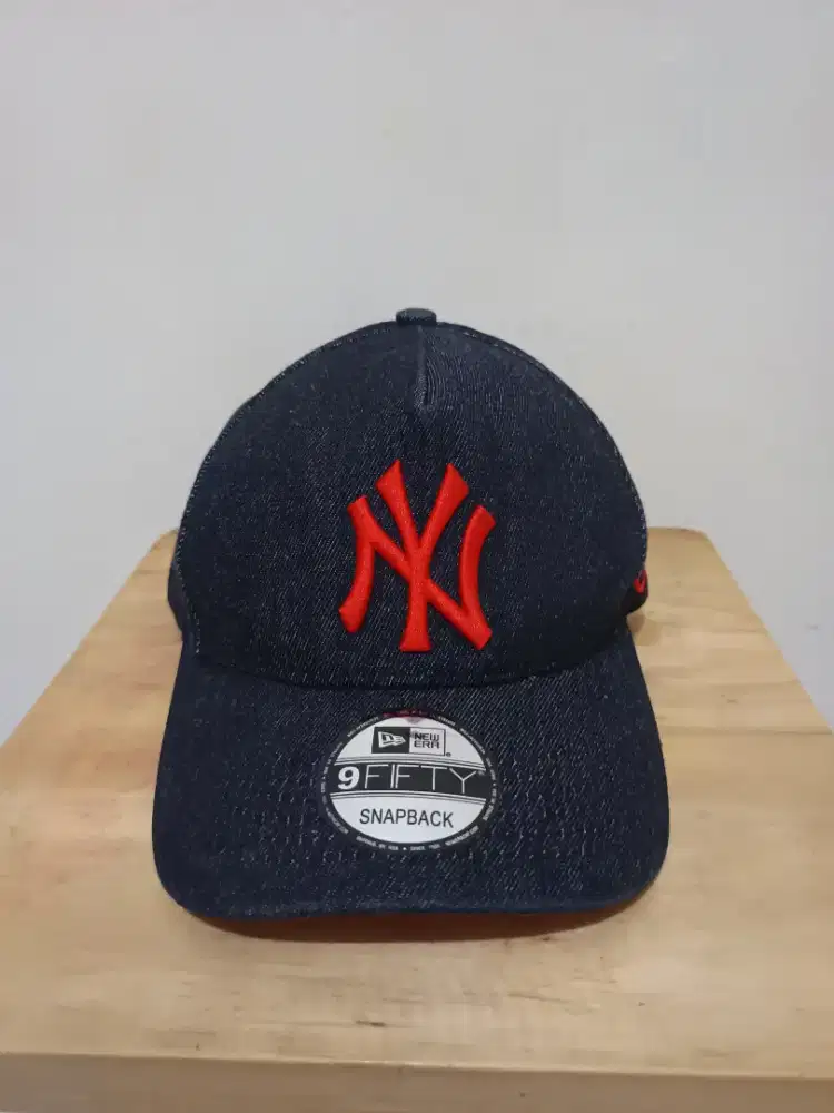 Topi snapback New era navy