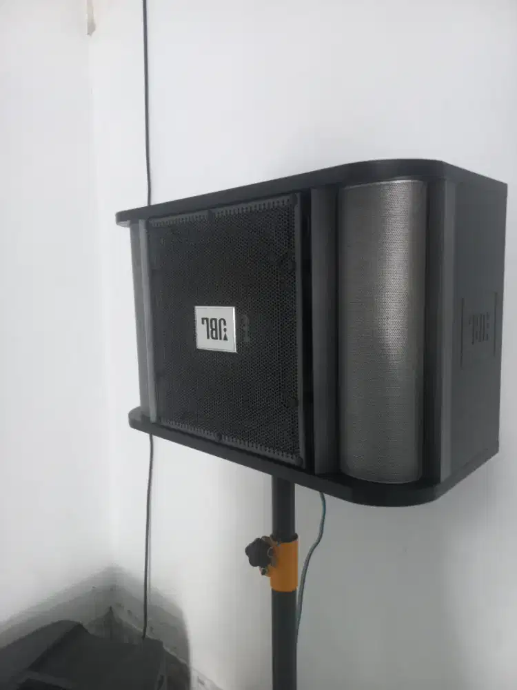 Speaker karaoke fasip JBL