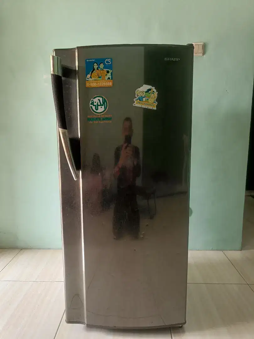 KULKAS SHARP 1 PINTU (BEKAS)