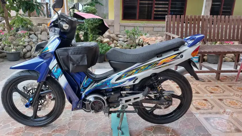 Di jual f1zr 2005 SS lengkap