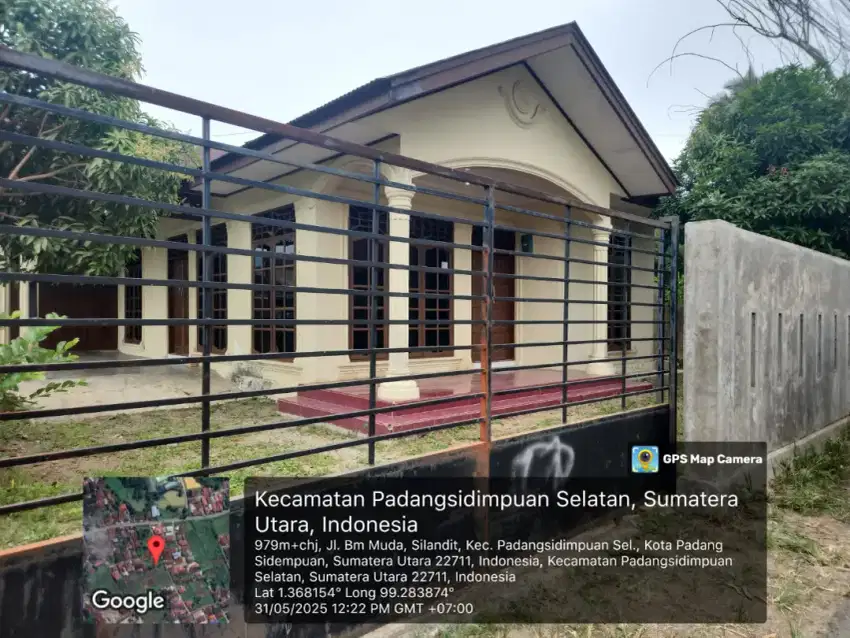 Jual rumah akses jalan raya lingkungan asri nyaman