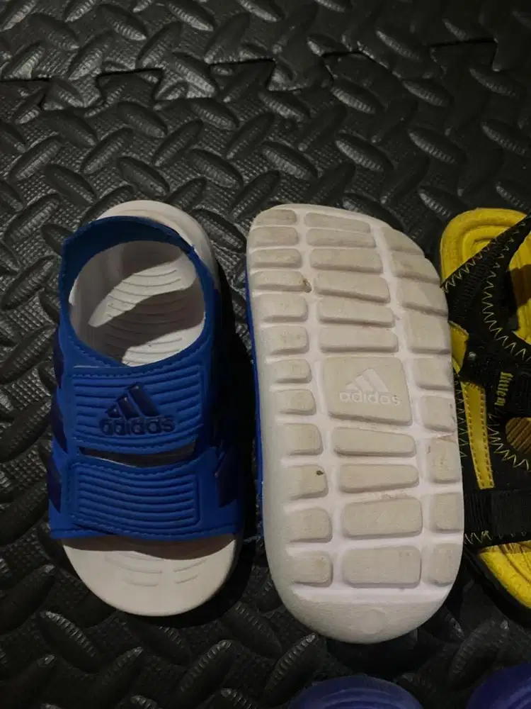 Sendal anak laki2 3 pcs