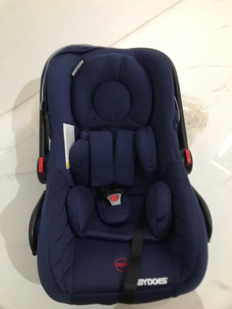 Preloved carseat carrier bayboes
